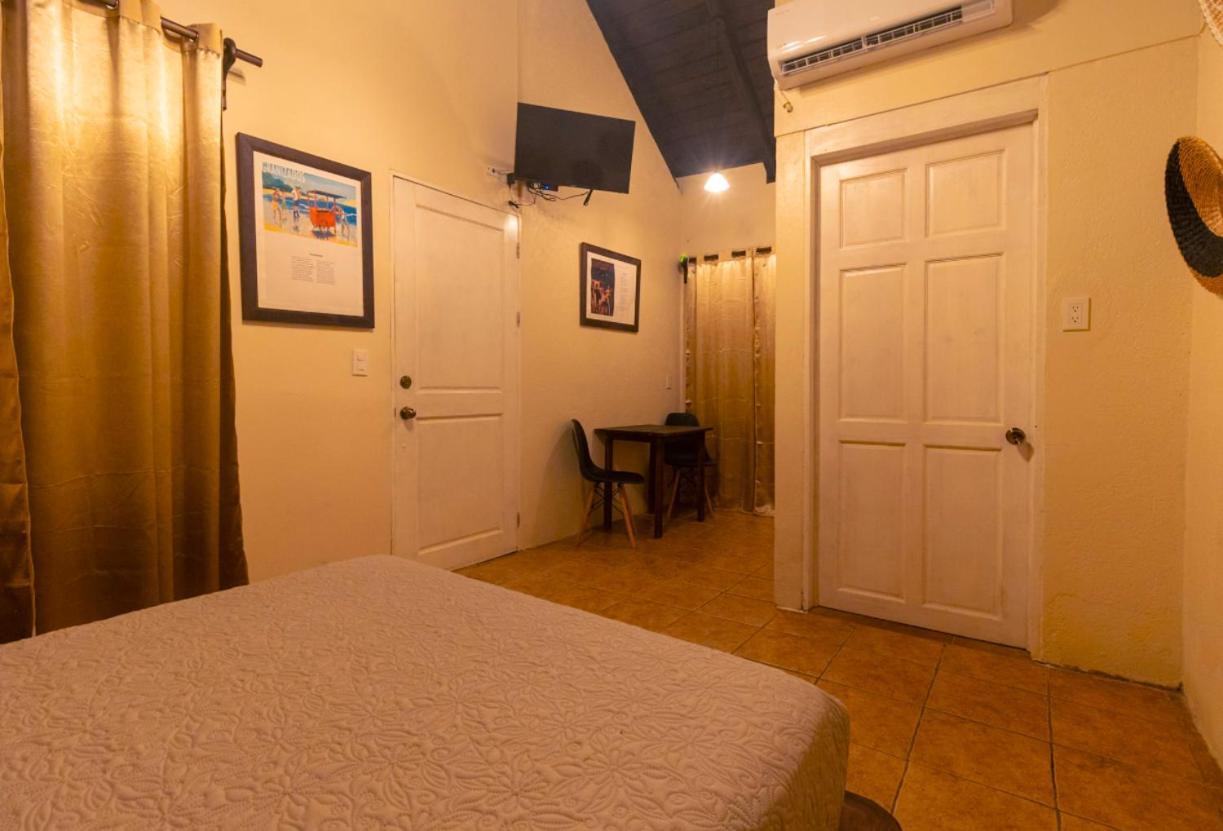 Cabinas La Fulanita นิโกยา ภายนอก รูปภาพ